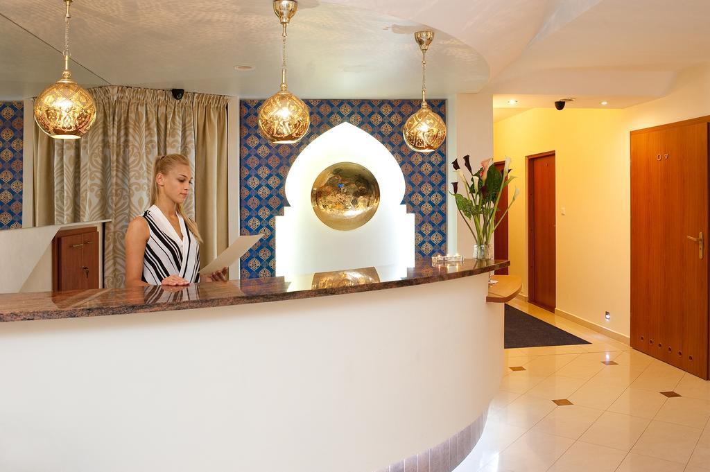 Abidar Hotel Spa & Wellness Цехоцинек Экстерьер фото