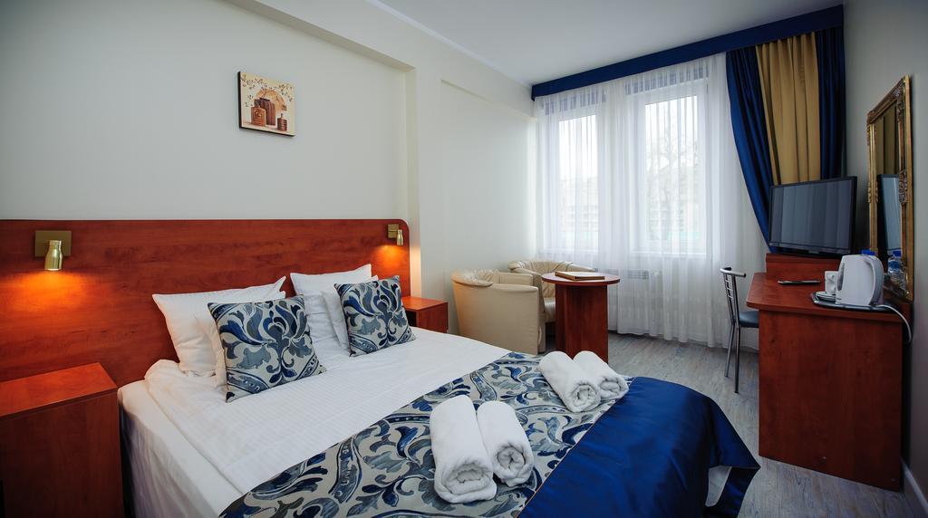 Abidar Hotel Spa & Wellness Цехоцинек Экстерьер фото
