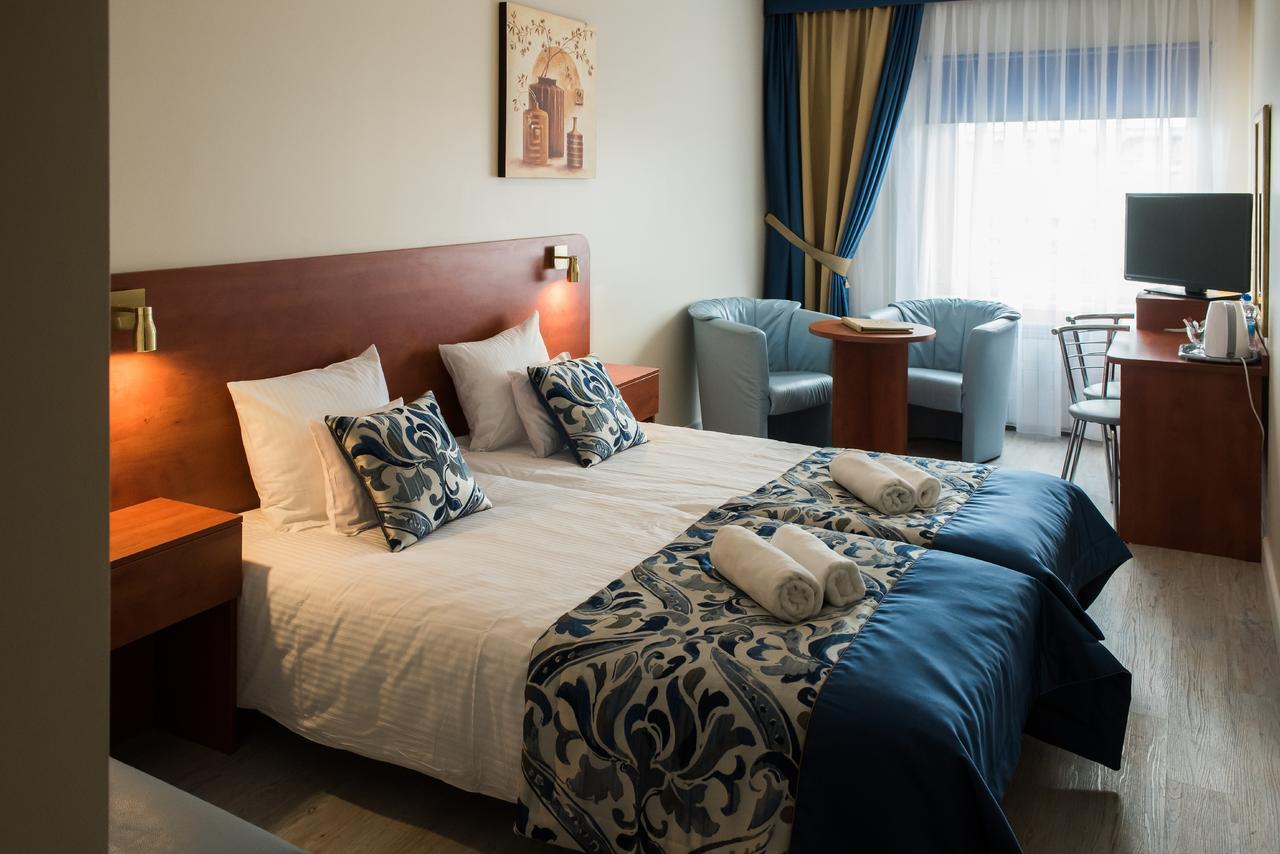 Abidar Hotel Spa & Wellness Цехоцинек Экстерьер фото